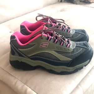 Sketchers steal tipped sneakers